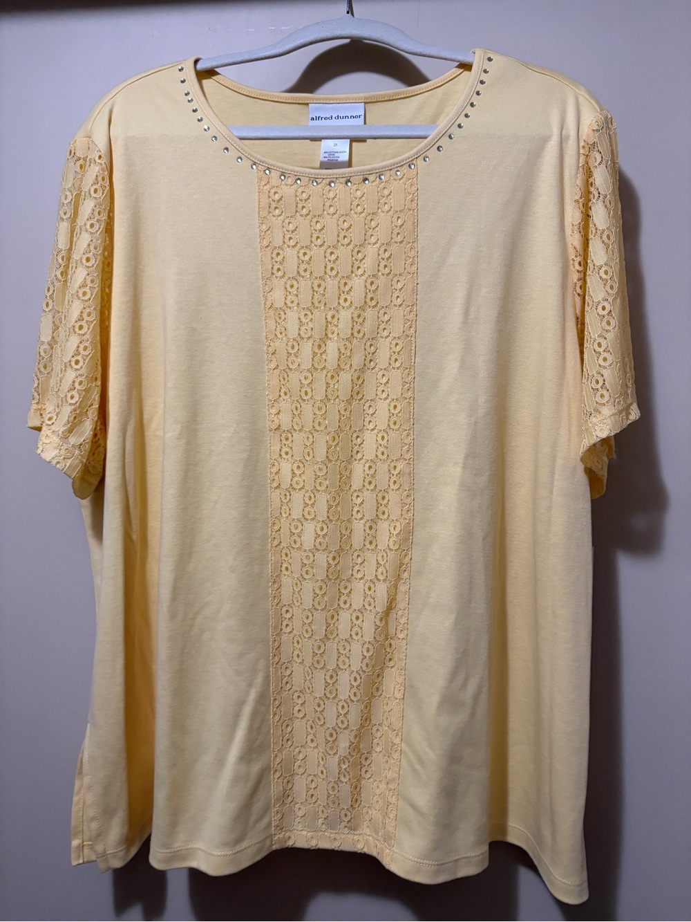 Alfred Dunner Pale Yellow Lace-Trim Short Sleeve Tee